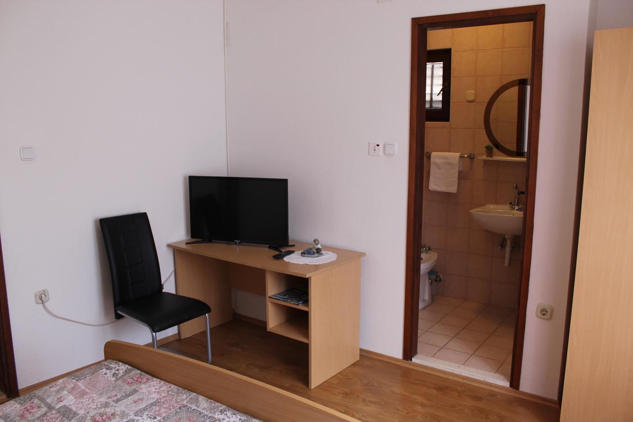 Kekel Apartment